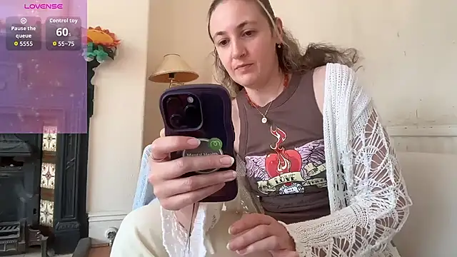 Littlelolo60 online show from 30, 6, 2026
