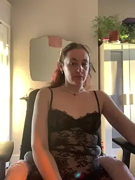Littlelolo60 online show from 28, 2, 2025