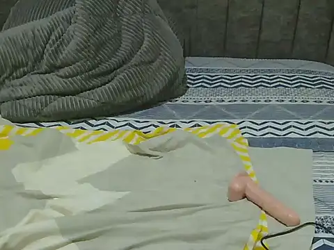 miss-seductive online show from 5, 4, 2026