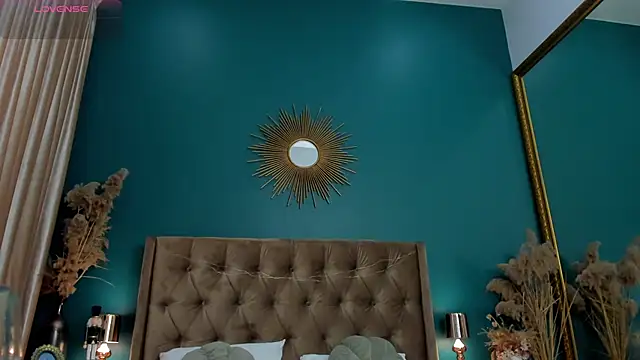 AprilWong online show from 22, 3, 2025