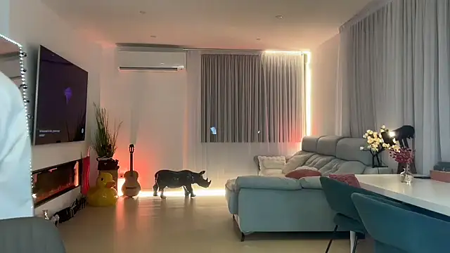 Mika Miller online show from 13, 1, 2026