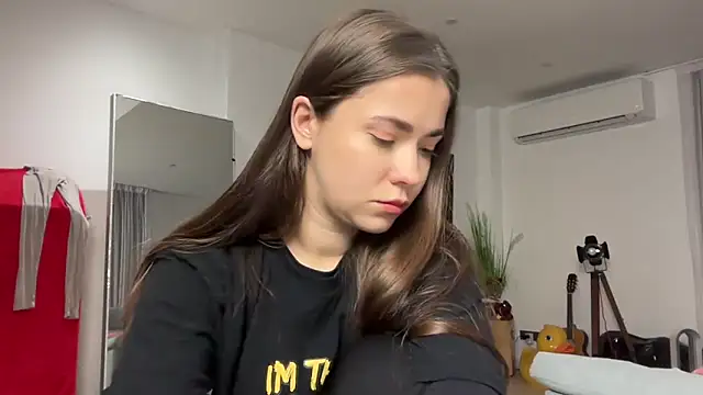 Mika Miller online show from 6, 2, 2026