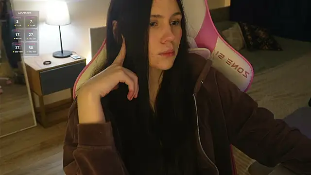 jennetdoll online show from 19, 2, 2025