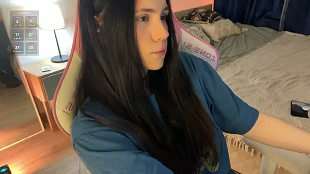 jennetdoll online show from 17, 2, 2025