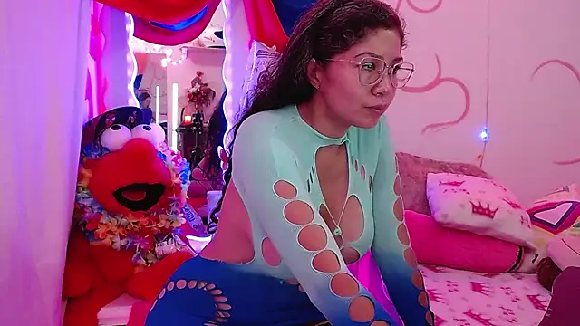 Snapshot of dainaflowers chatting on 12, 7, 2026 dainaflowers online show from 12, 7, 2026