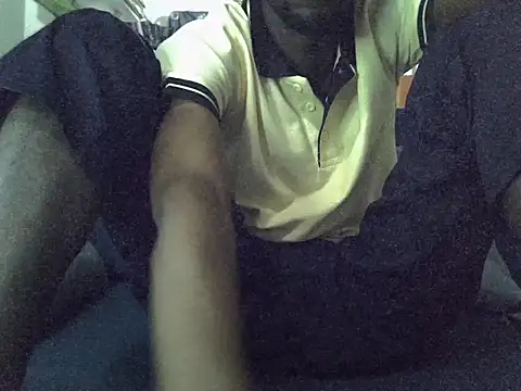 Snapshot of Delicious-D chatting on 17, 11, 2025 Delicious-D online show from 17, 11, 2025