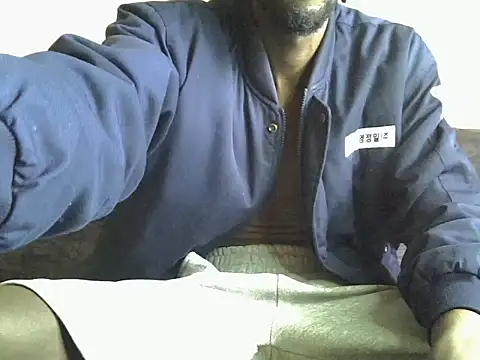 Snapshot of Delicious-D chatting on 23, 10, 2025 Delicious-D online show from 23, 10, 2025