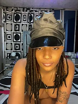 Snapshot of Lya-Kasandra chatting on 9, 3, 2025 Lya-Kasandra online show from 9, 3, 2025