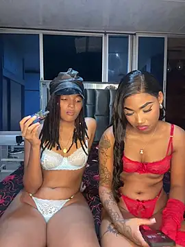 Snapshot of Lya-Kasandra chatting on 23, 2, 2025 Lya-Kasandra online show from 23, 2, 2025