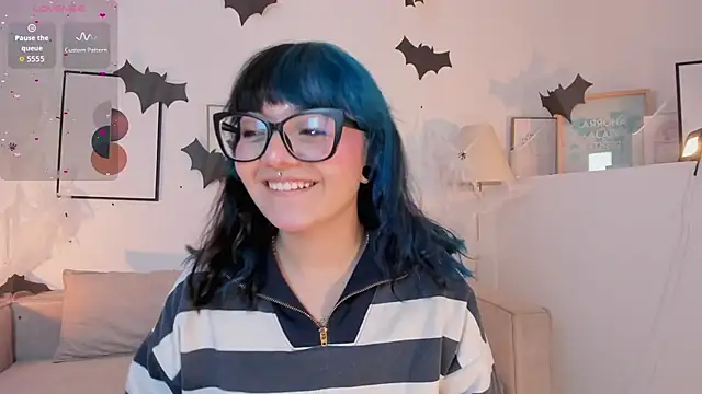 Sweet Namii online show from 5, 11, 2025