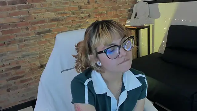 Sweet Namii online show from 24, 2, 2025