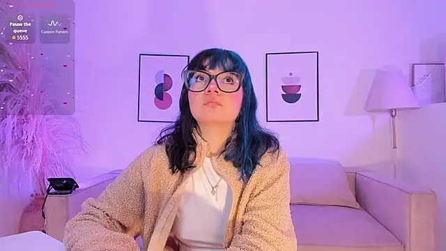 Sweet Namii online show from 8, 11, 2025