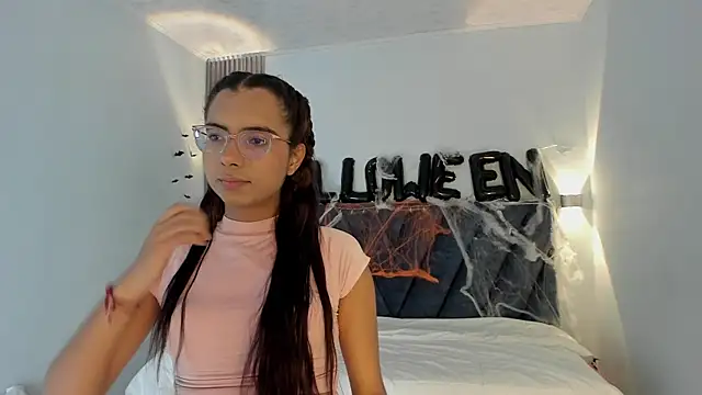 sara saenz99 online show from 23, 10, 2025