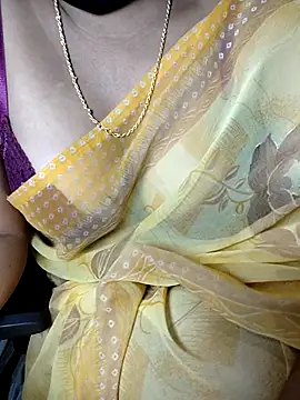 Snapshot of VR_here_4U chatting on 17, 7, 2026 VR here 4U online show from 17, 7, 2026