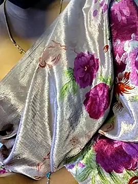 VR here 4U online show from 17, 12, 2025