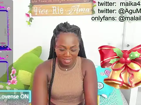 Snapshot of maika28 chatting on 9, 4, 2026 maika28 online show from 9, 4, 2026