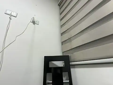 DollMagguie online show from 14, 12, 2025