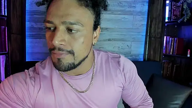 Snapshot of MikeEstevess chatting on 2, 8, 2026 MikeEstevess online show from 2, 8, 2026