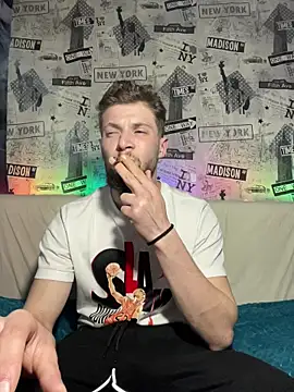 Snapshot of jimmyy_ chatting on 7, 3, 2026 jimmyy online show from 7, 3, 2026