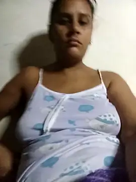 Snapshot of Andreita_95 chatting on 14, 9, 2025 Andreita 95 online show from 14, 9, 2025
