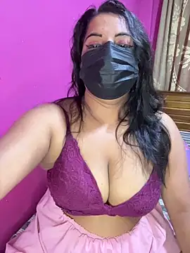 NOORA-GIRL online show from 5, 11, 2025