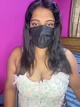 NOORA-GIRL online show from 21, 10, 2025