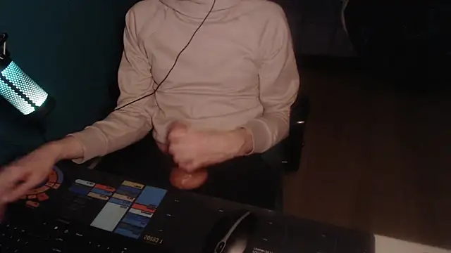 Snapshot of DreamyVibes chatting on 9, 11, 2025 DreamyVibes online show from 9, 11, 2025