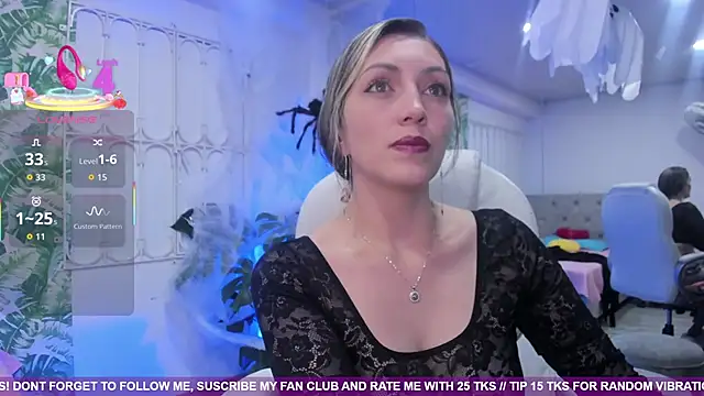 Snapshot of anny_sweet72 chatting on 23, 10, 2025 anny sweet72 online show from 23, 10, 2025