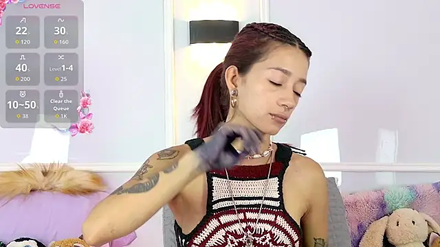 Snapshot of zorravioletta1 chatting on 1, 6, 2026 zorravioletta1 online show from 1, 6, 2026
