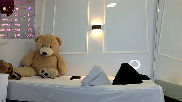 zorravioletta1 online show from 22, 3, 2026