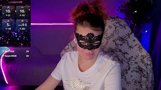 Sexy-Housewife online show from 4, 1, 2025