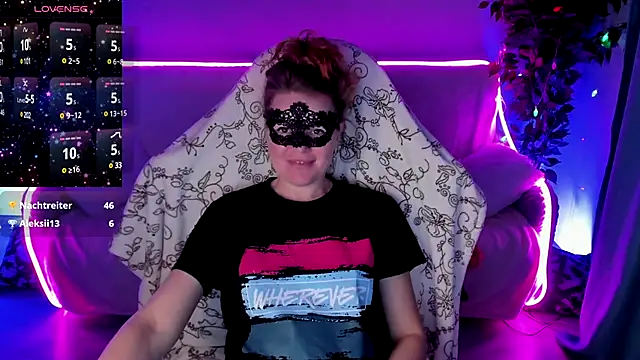 Sexy-Housewife online show from 2, 12, 2024
