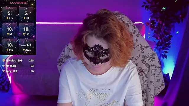 Sexy-Housewife online show from 18, 1, 2025