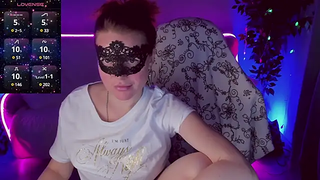 Sexy-Housewife online show from 19, 1, 2025