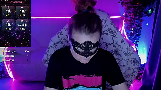 Sexy-Housewife online show from 7, 12, 2024