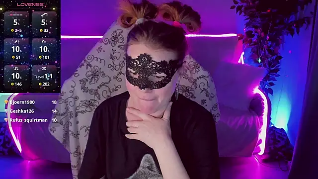 Sexy-Housewife online show from 26, 1, 2025