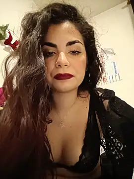 Saturnia Yvonne online show from 4, 1, 2025