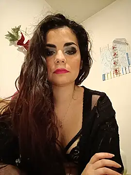 Saturnia Yvonne online show from 24, 1, 2025