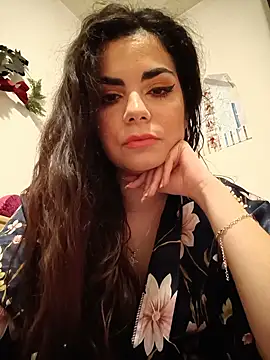 Saturnia Yvonne online show from 21, 2, 2025