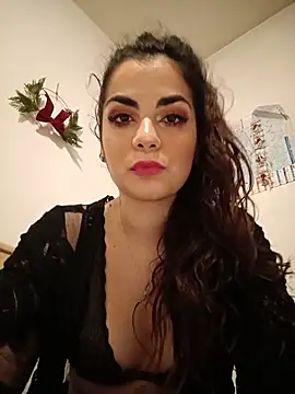 Saturnia Yvonne online show from 7, 1, 2025