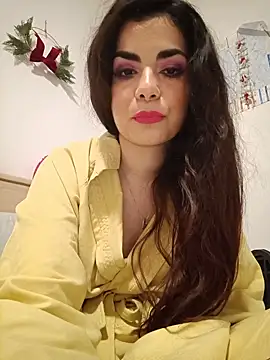 Saturnia Yvonne online show from 22, 1, 2025