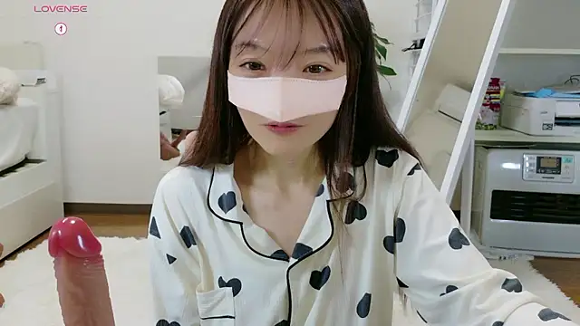 Snapshot of momochan88 chatting on 5, 5, 2026 momochan88 online show from 5, 5, 2026