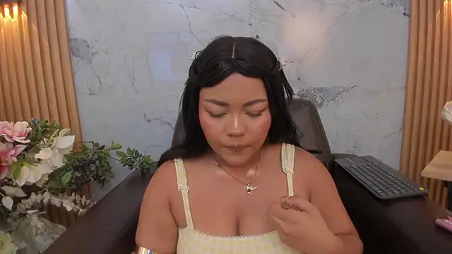 Snapshot of cherry_chel chatting on 1, 12, 2025 cherry chel online show from 1, 12, 2025