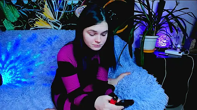 PussySaurus  online show from 5, 2, 2025