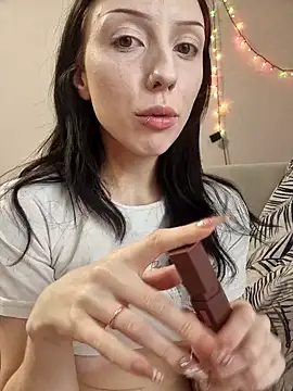 Snapshot of _Alice_0-0 chatting on 8, 11, 2025 Alice 0-0 online show from 8, 11, 2025