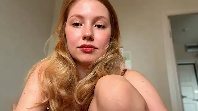 Snapshot of HoneyAudrey chatting on 5, 5, 2026 HoneyAudrey online show from 5, 5, 2026