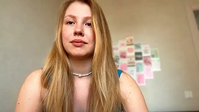 Snapshot of HoneyAudrey chatting on 28, 5, 2026 HoneyAudrey online show from 28, 5, 2026