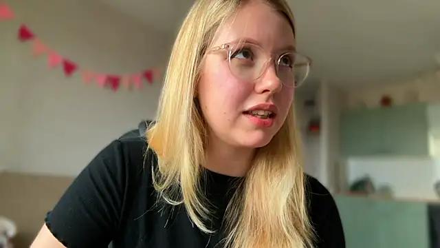 HoneyAudrey online show from 23, 10, 2025