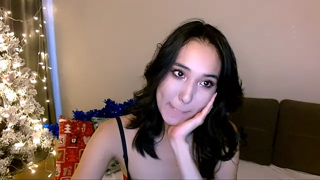 Snapshot of Li_noen chatting on 19, 12, 2024 Li noen online show from 19, 12, 2024