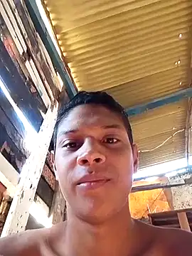 Snapshot of daniel_traviexxxo chatting on 26, 10, 2025 daniel traviexxxo online show from 26, 10, 2025